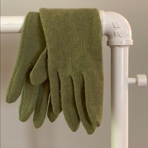 Green Wool Gloves